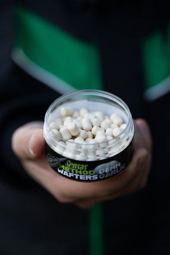 Балансирана стръв Sensas METHOD WAFTERS - GARLIC